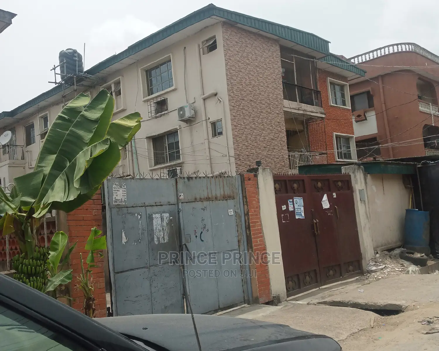 3bdrm Block of Flats in Surulere for sale