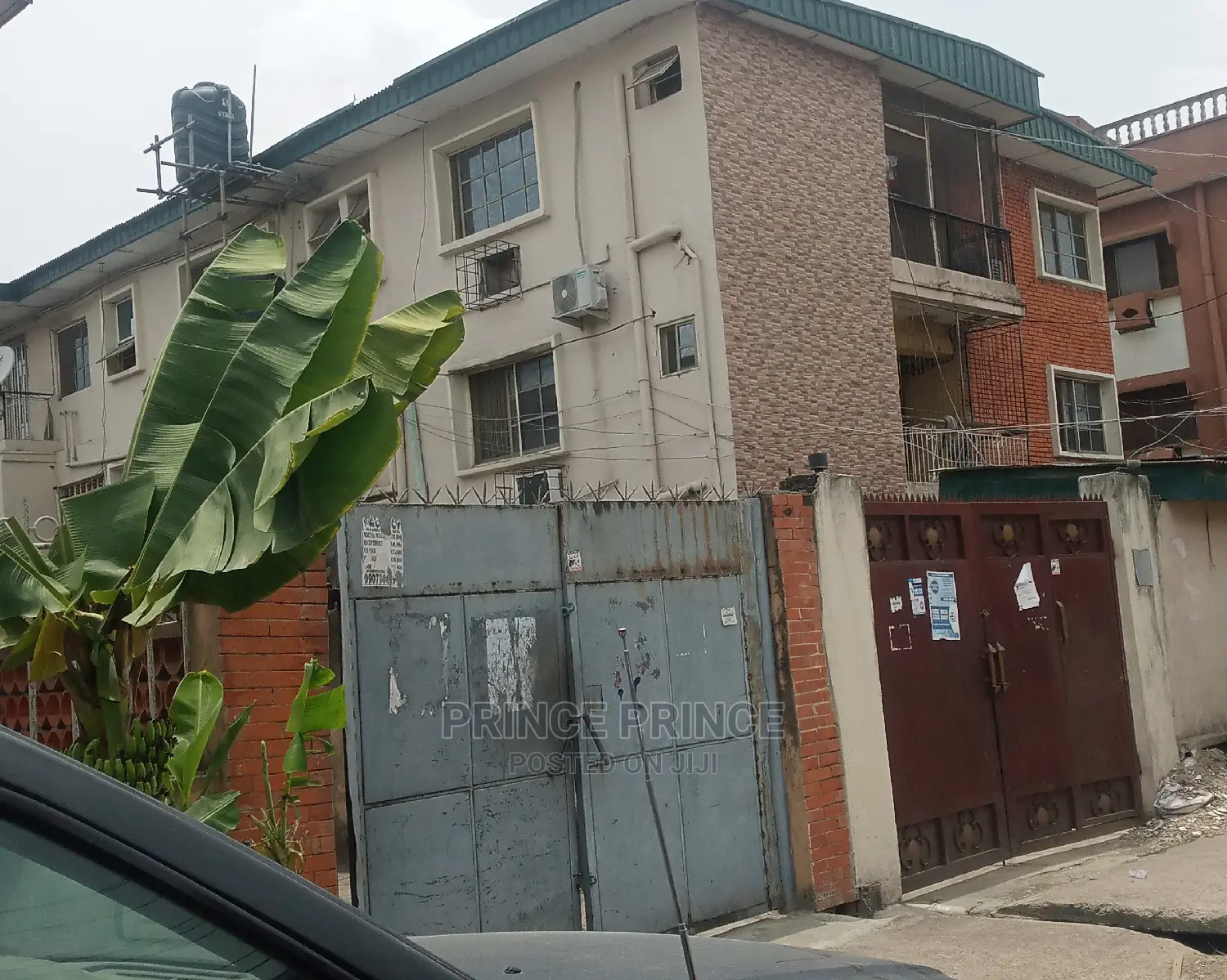 3bdrm Block of Flats in Surulere for sale