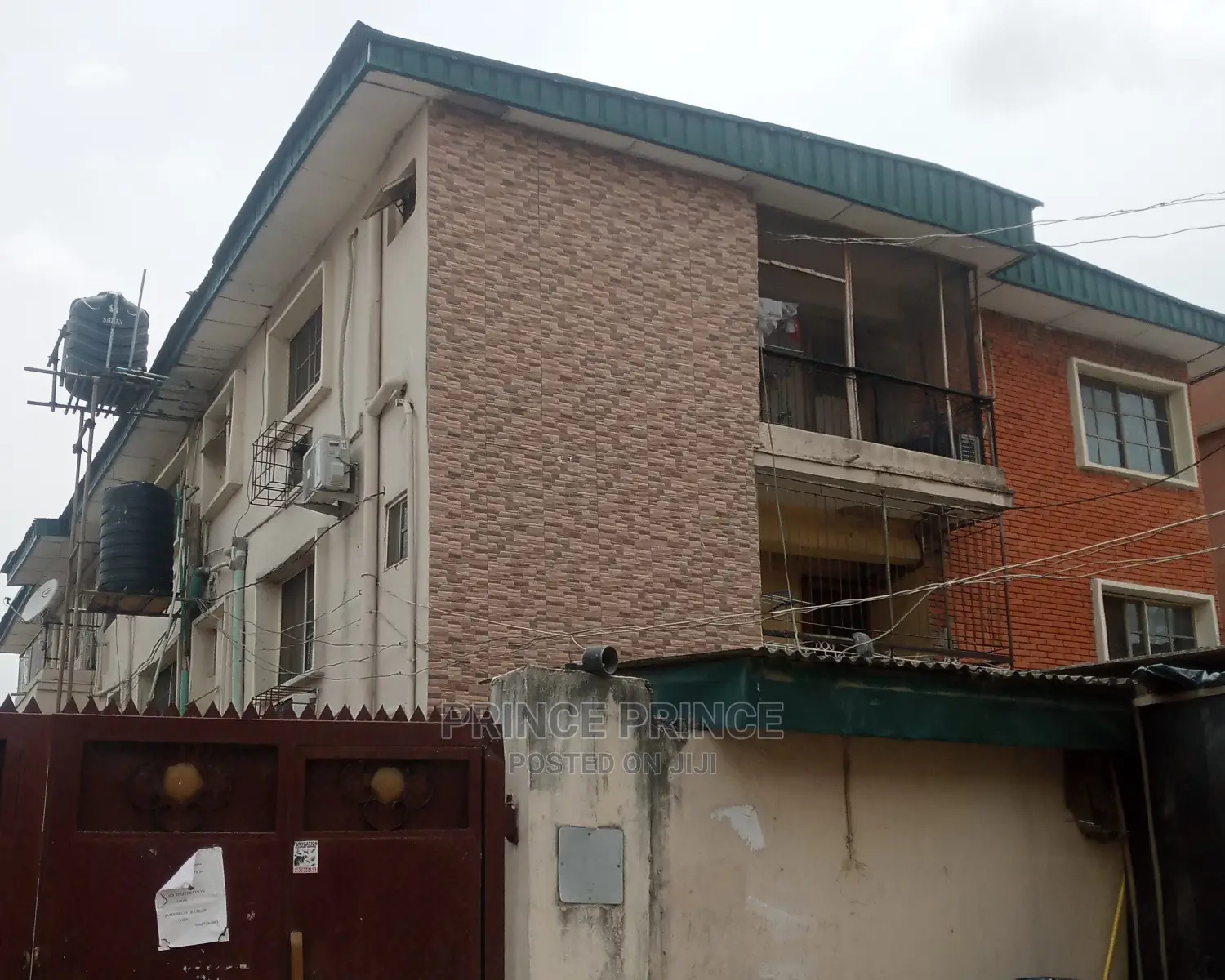 3bdrm Block of Flats in Surulere for sale