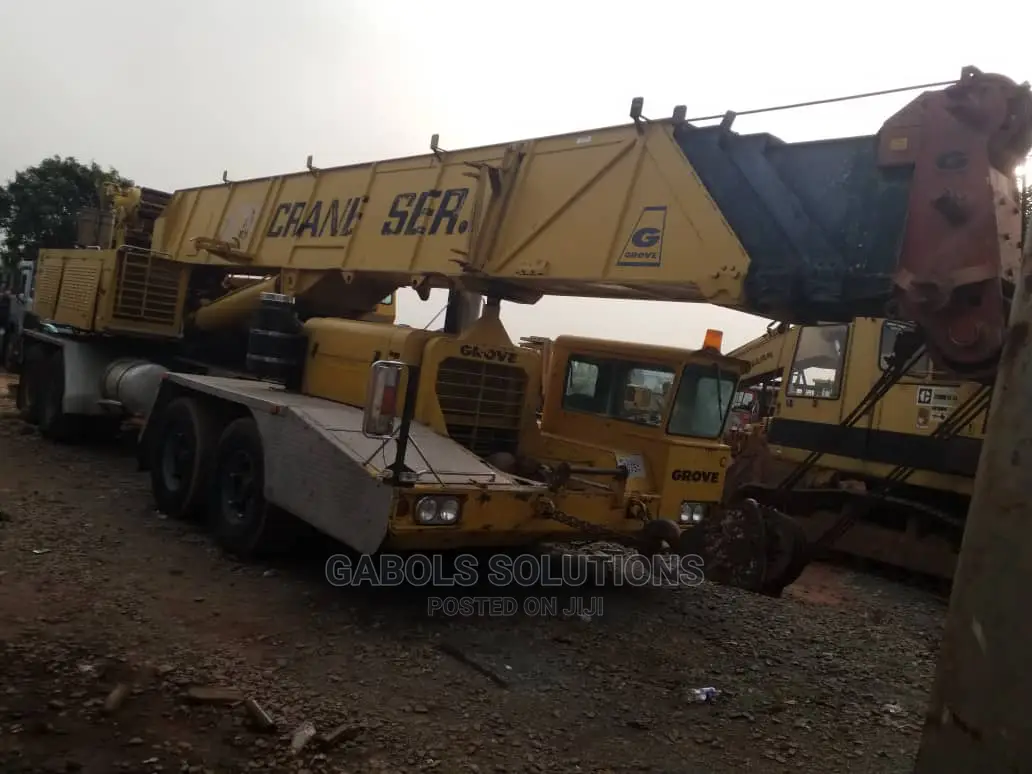 Tokunbo 65t Mobile Crane
