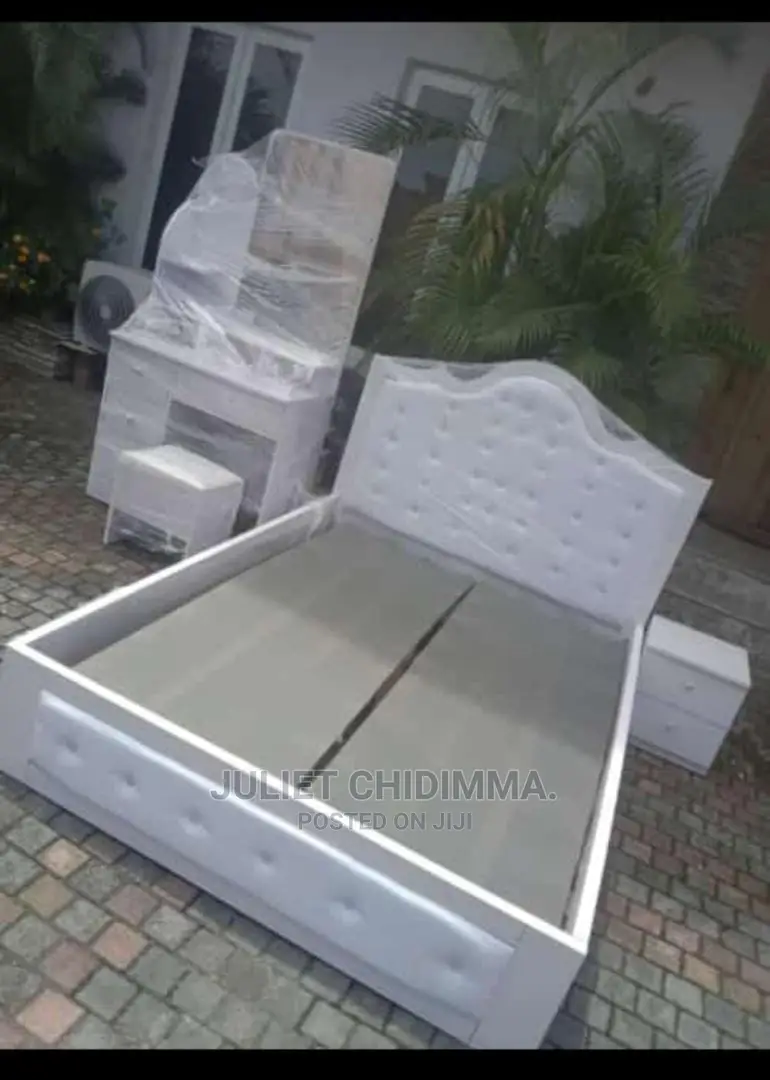4.5*6 Quality Bedframe With Dresser