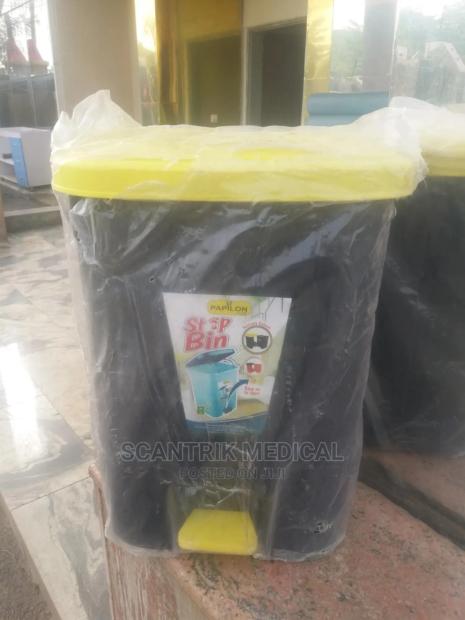 20L Plastic Trash Can Medical