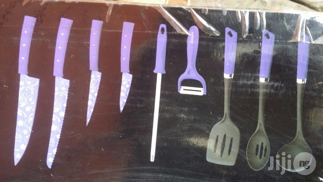 Set Of Roleable Knife/Non Stick Spoon Set