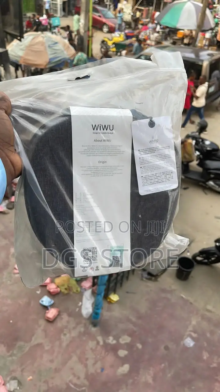 Wiwu Chicago Airpod Max Case