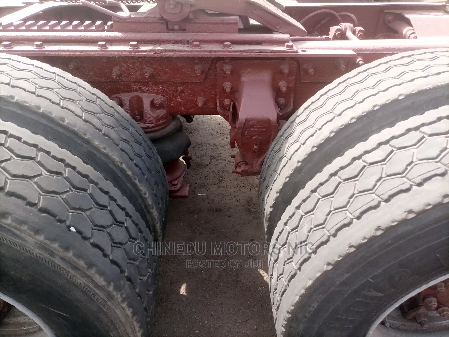 Mack Ch Tractor Head 10 Tyres