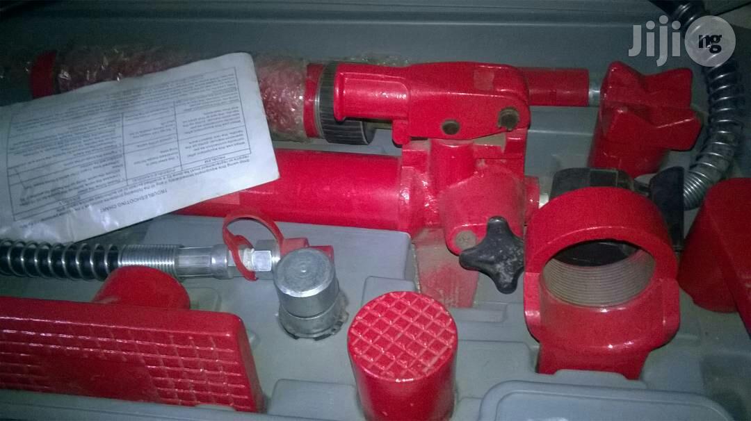 Body Jack For Vehicle
