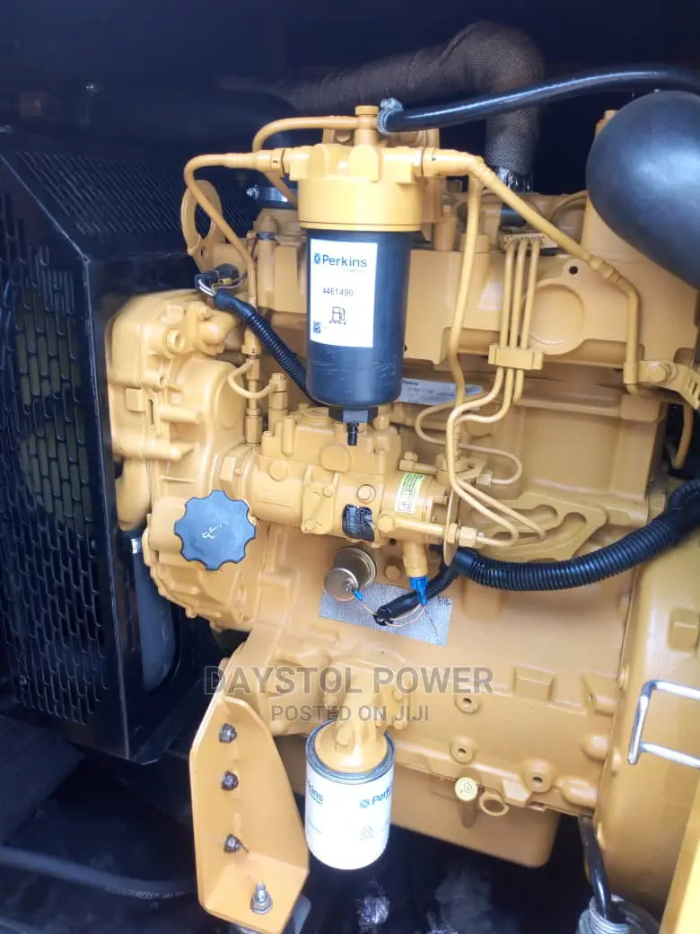 Super Clean 30/33kva Cat Mantrac Soundproof Diesel Generator