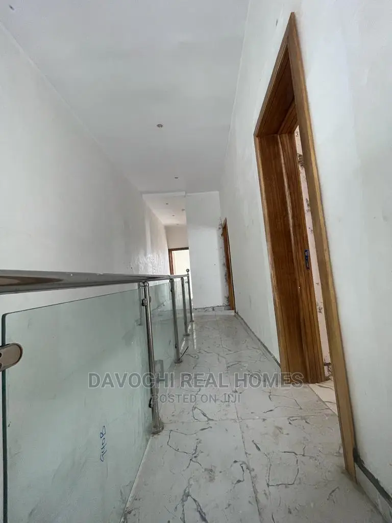 4bdrm Duplex in Prime Estate, Osapa London for Rent