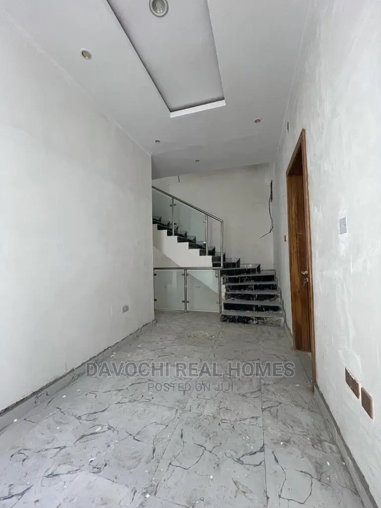 4bdrm Duplex in Prime Estate, Osapa London for Rent