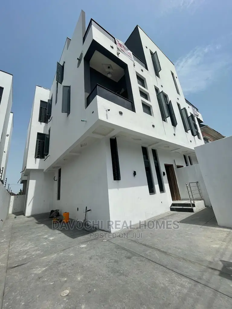 4bdrm Duplex in Prime Estate, Osapa London for Rent