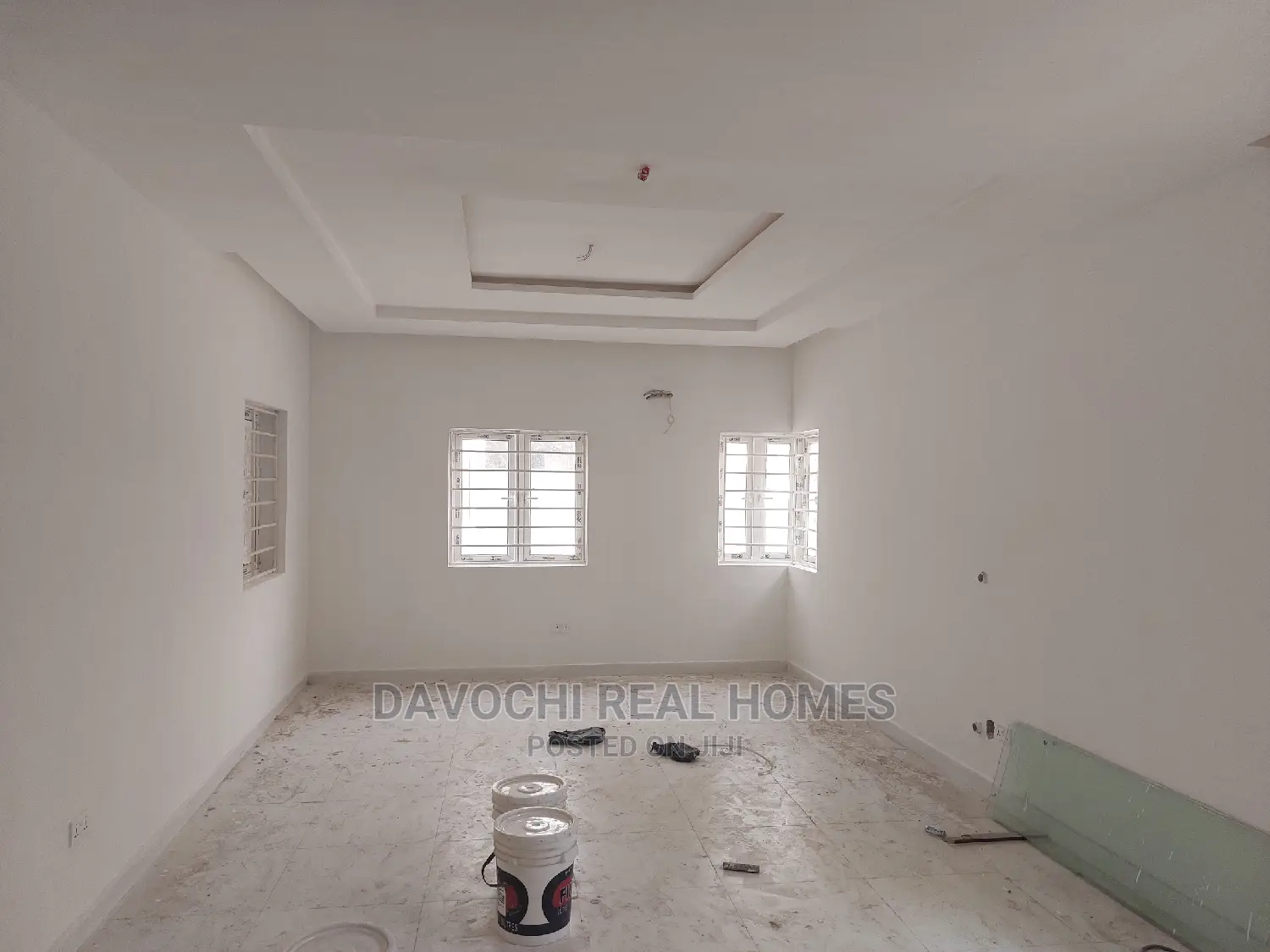 4bdrm Duplex in By Chevron Second for sale