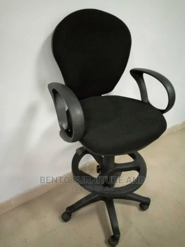 Cashier Chair