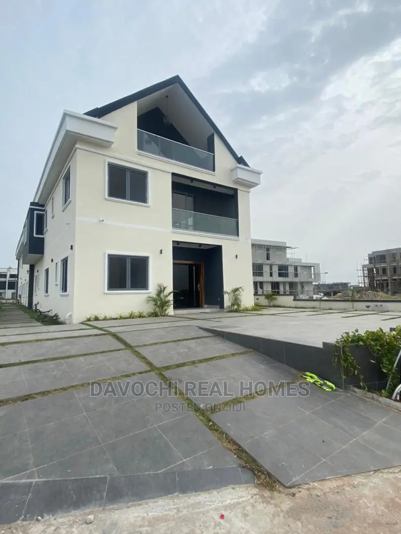 5bdrm Duplex in Ikate for Sale