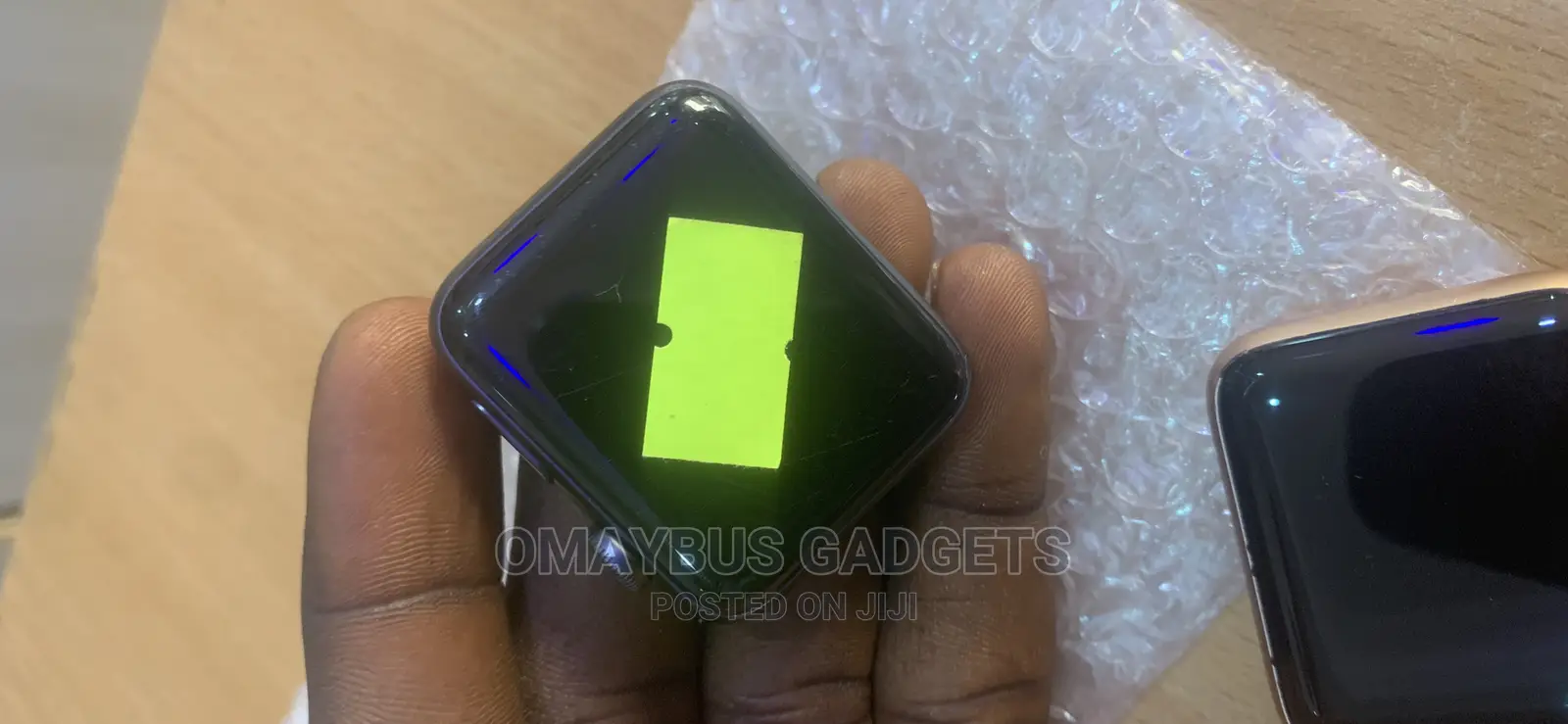 Omaybus Iwatches and Smart Connect