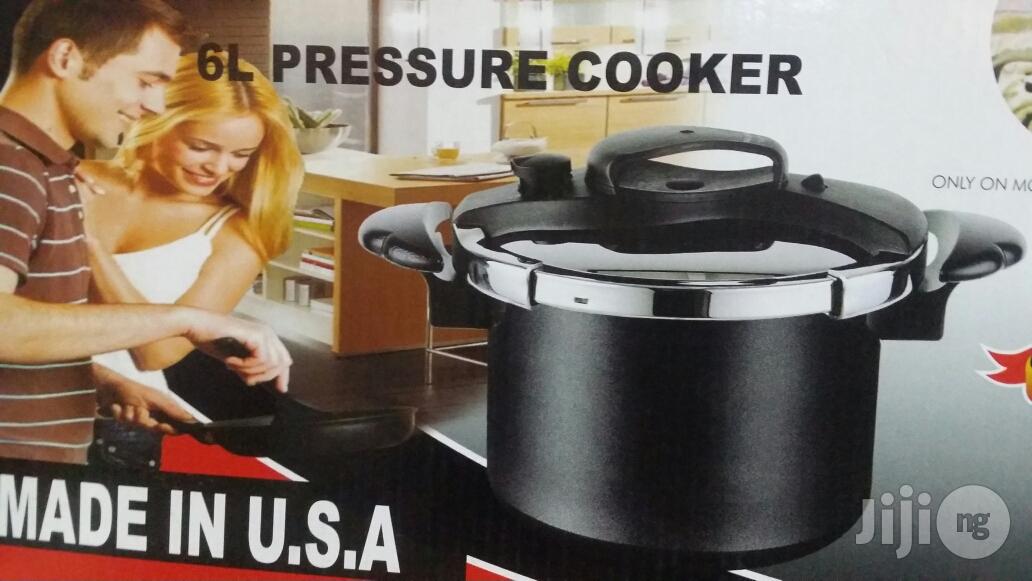 USA Pressure Cooker 8L/6L.