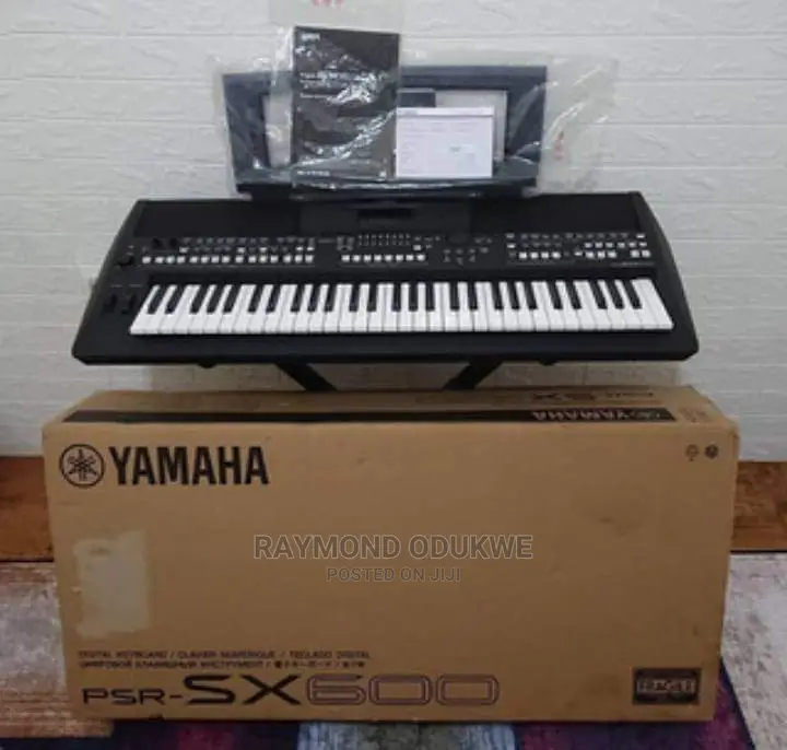 Yamaha Keyboard Piano PSR-SX600 With Power Adapter