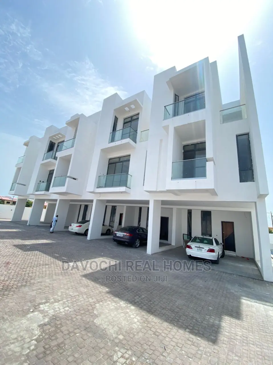 4bdrm Duplex in Lekki Phase 1 for sale