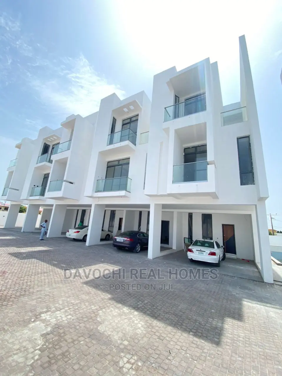 4bdrm Duplex in Lekki Phase 1 for sale
