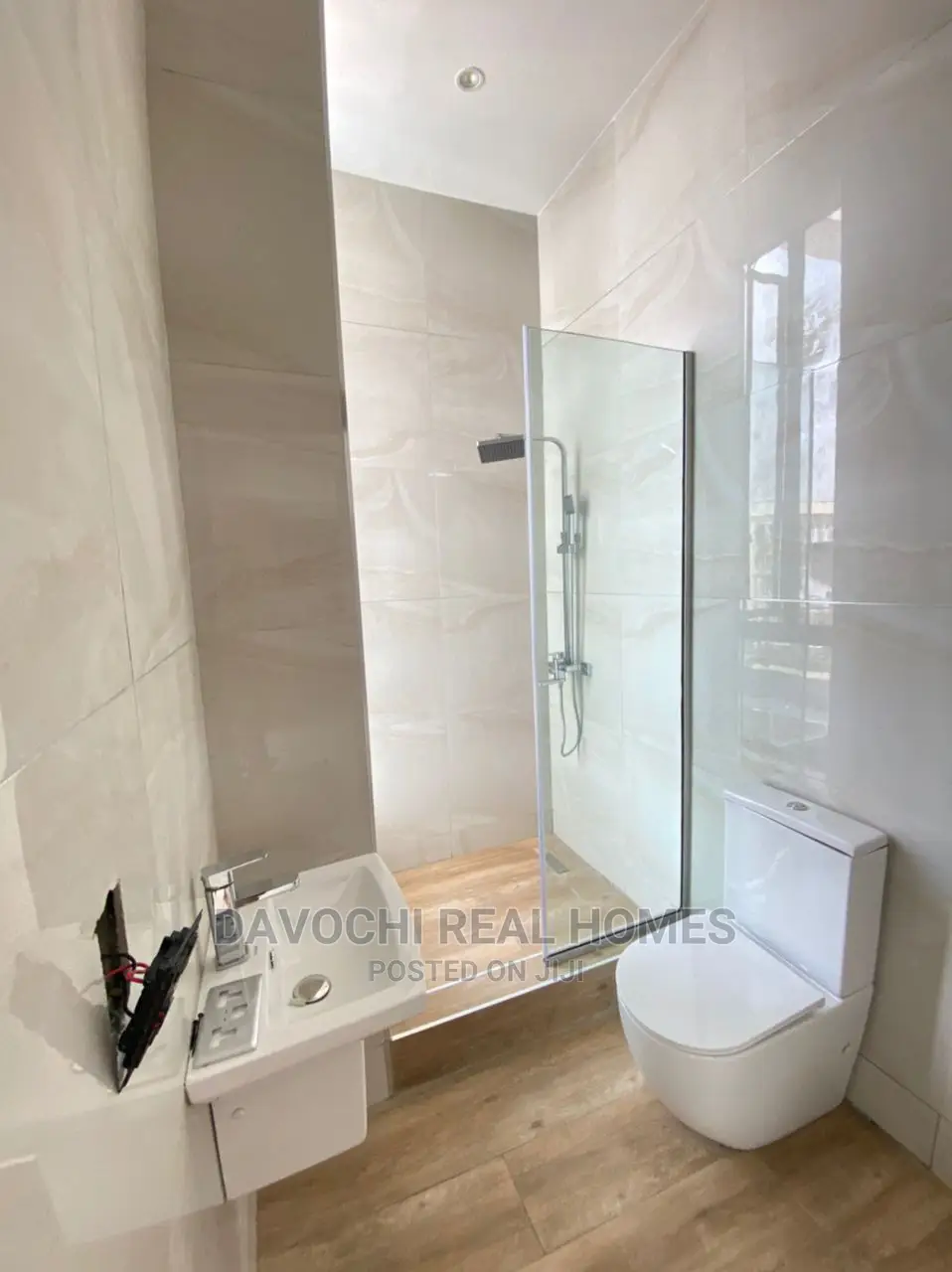 4bdrm Duplex in Lekki Phase 1 for sale