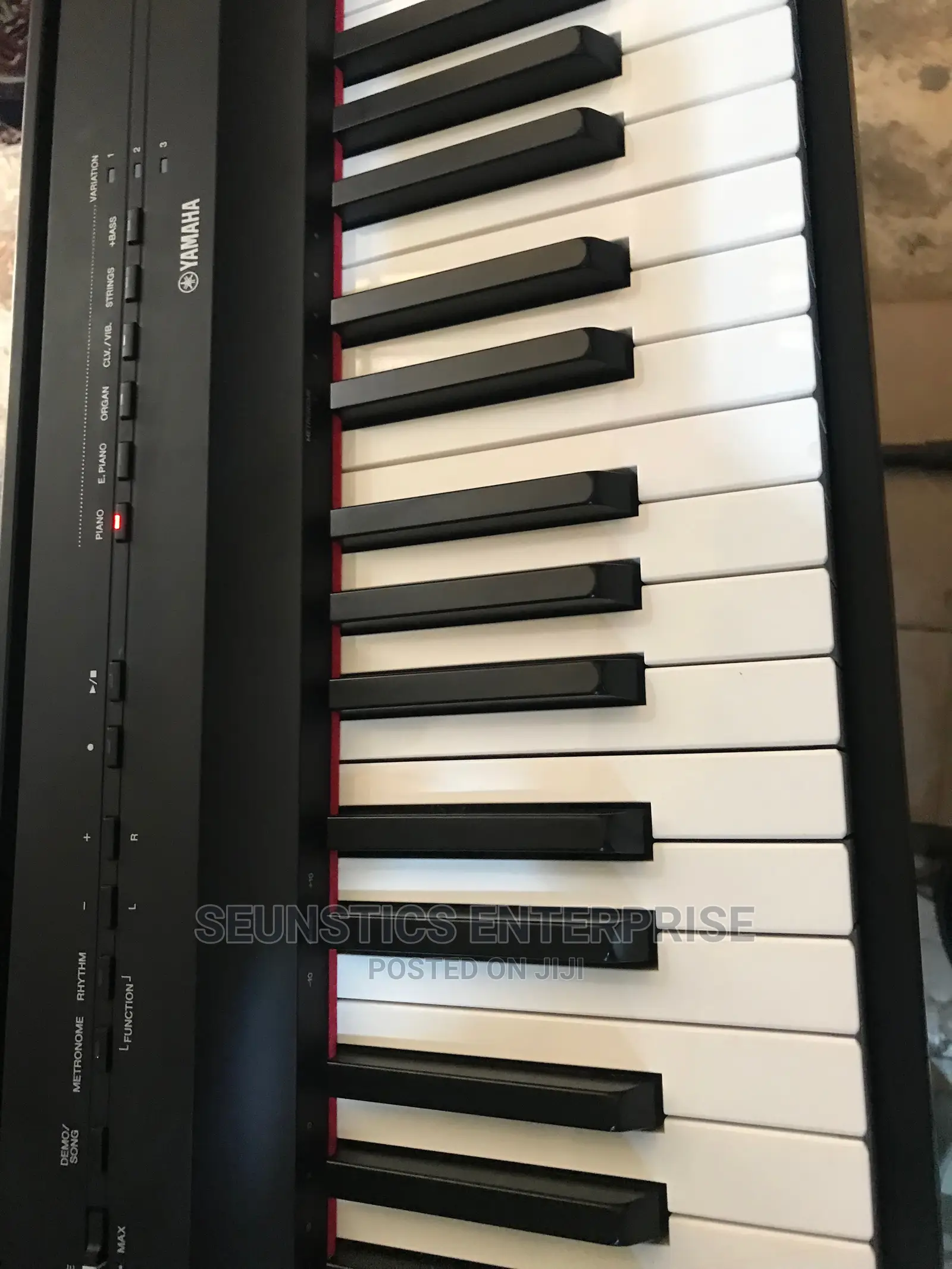 Yamaha Digital Piano P-125 (Keyboard)