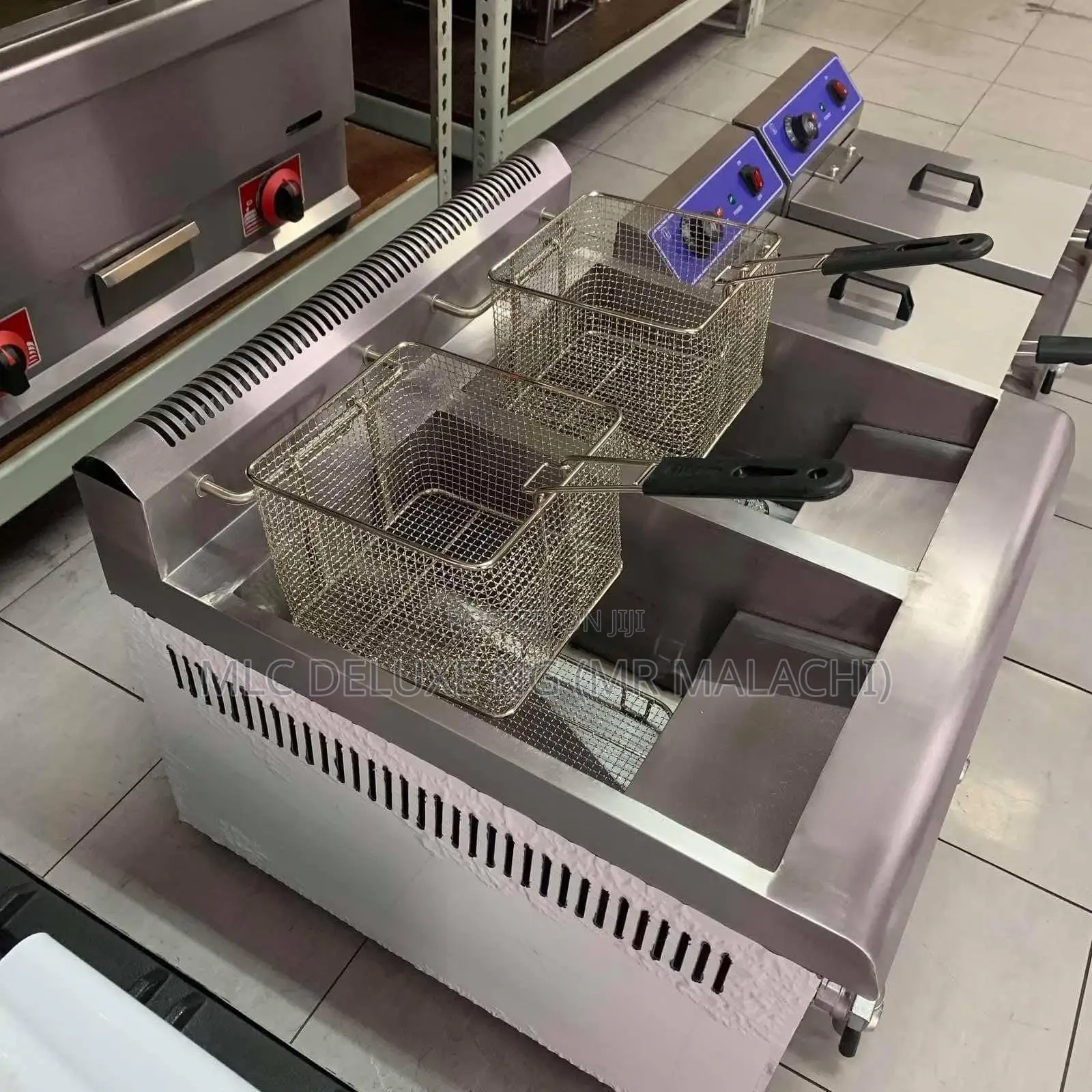 ALL Sizes of Deep Fryers Are Available (Gas/Electric)