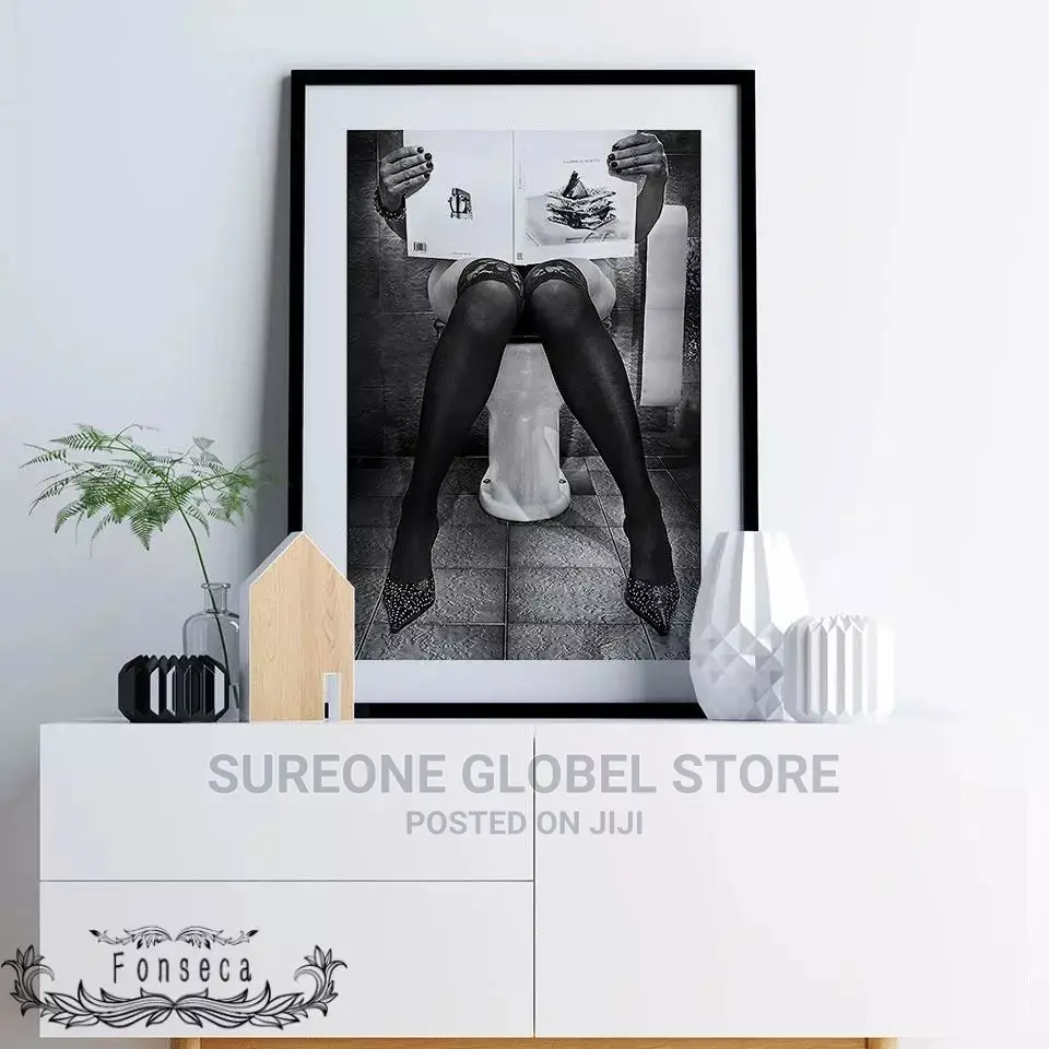 Smoking Woman Beauty Canvas Painting Toilet