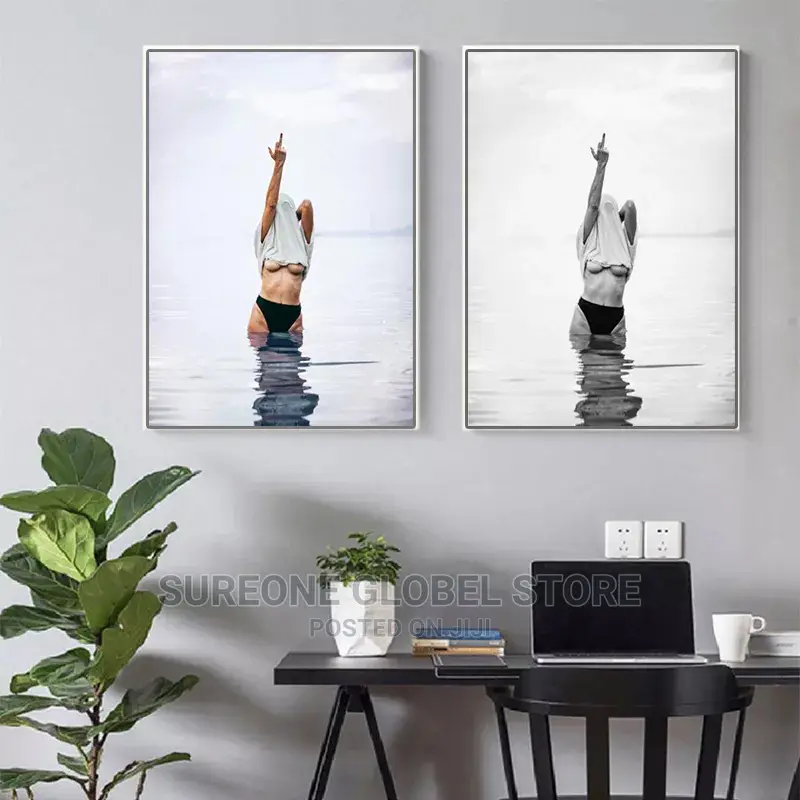 Modern Fashion Black White Artwork Sexy Middle Finger