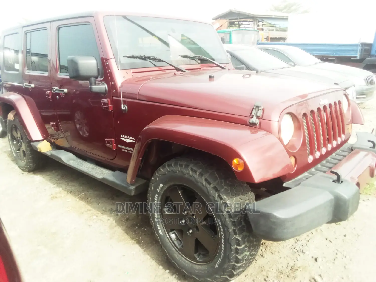 Jeep Wrangler 3.8 Sahara 2009 Red
