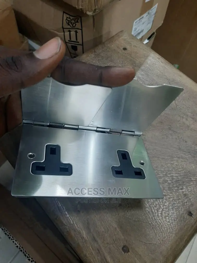 13amps Floor Socket