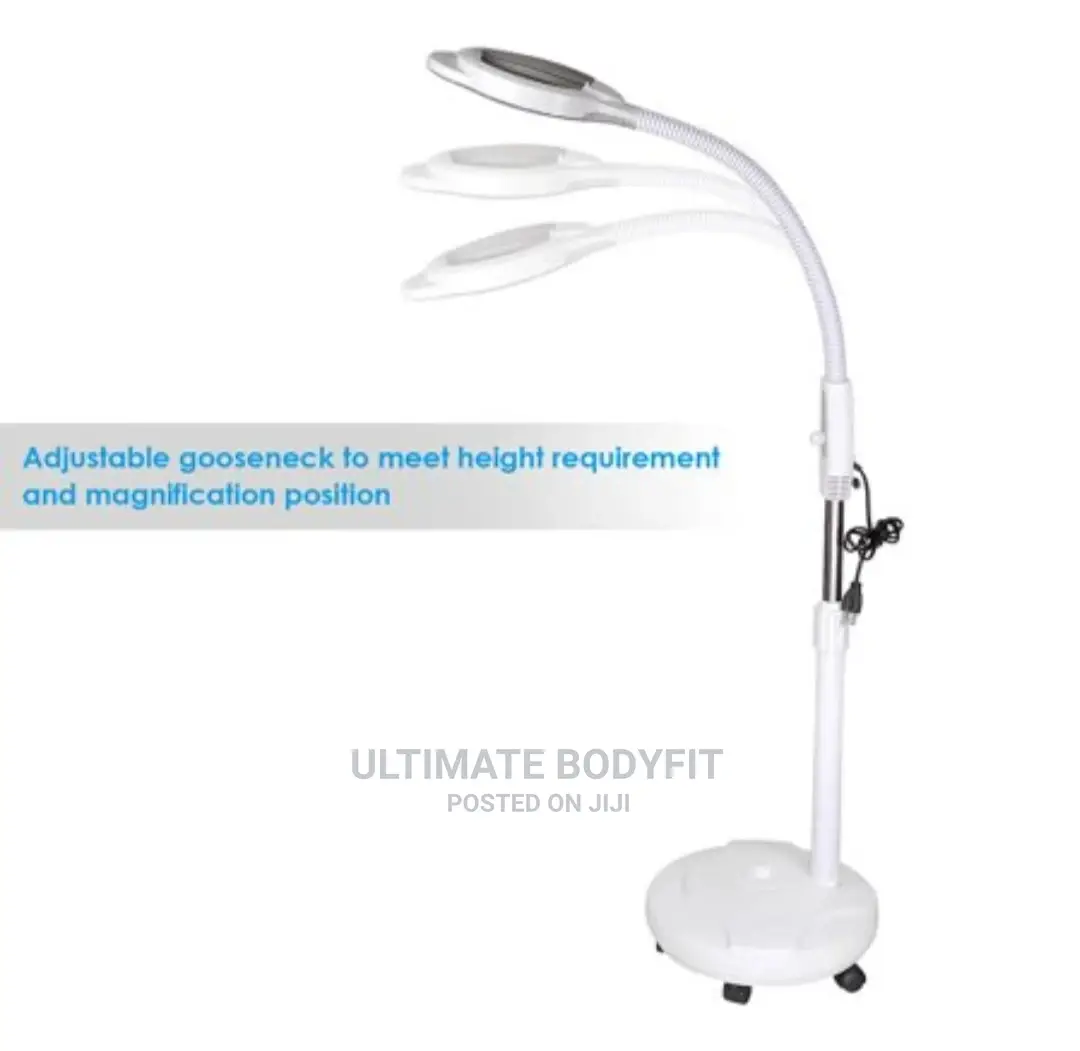 Brand New 5x Magnifying Lamp With Base