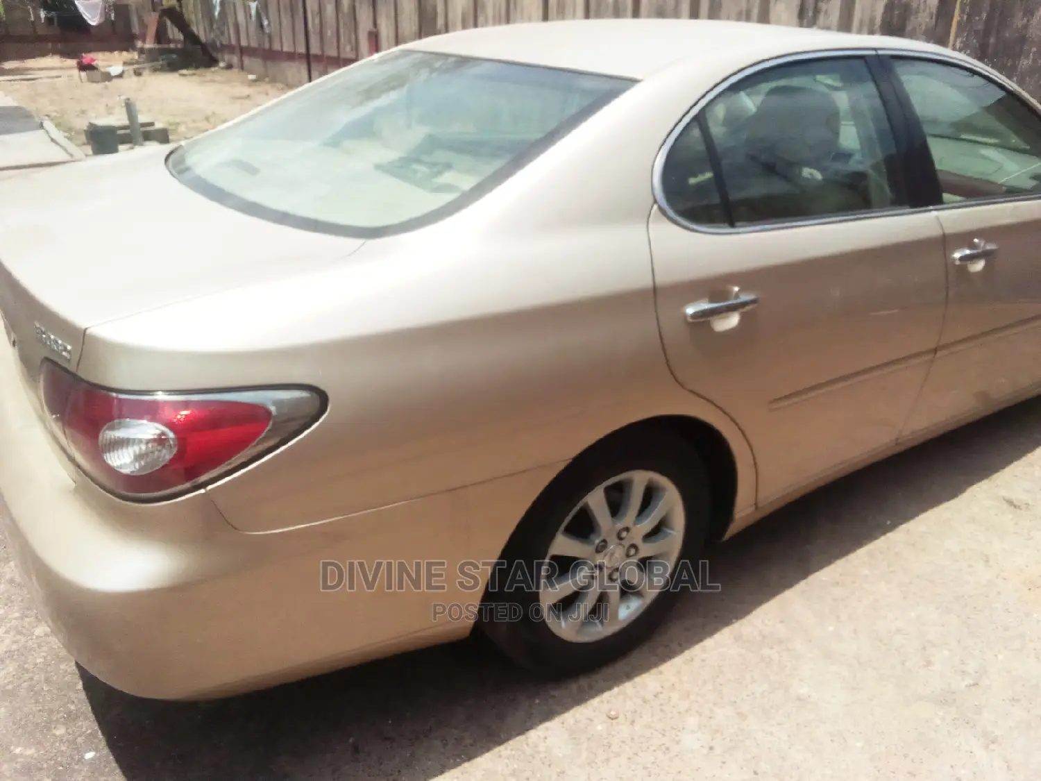 Lexus ES 330 Sedan 2004 Gold