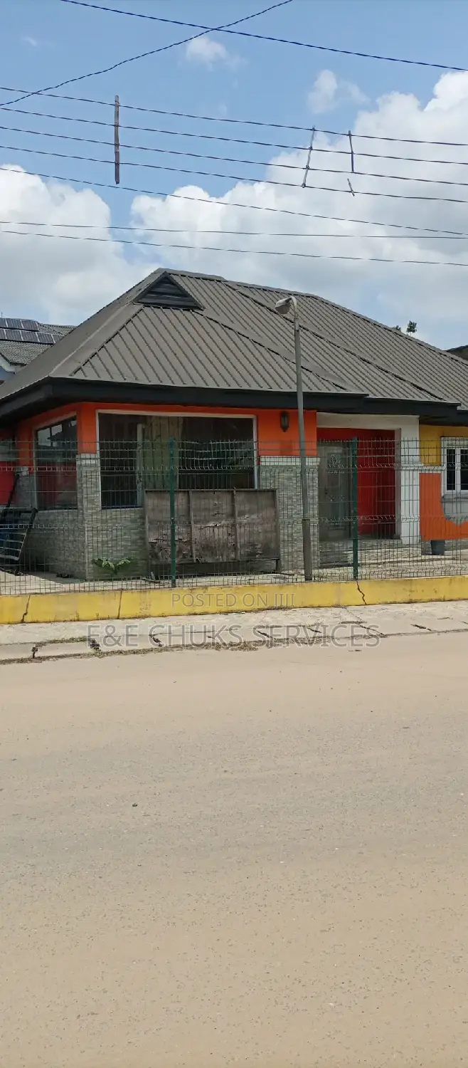 This Is Two Plots of Lands With Structures Inside for Sale