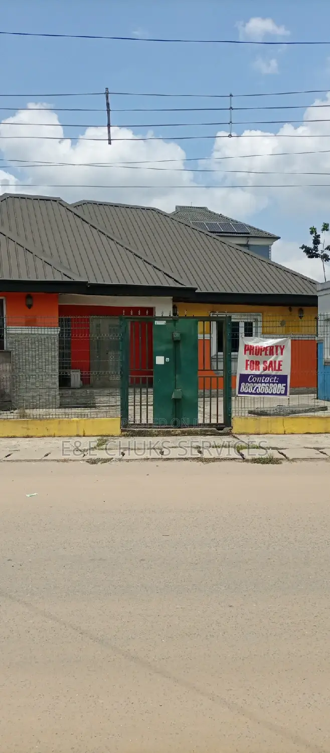 This Is Two Plots of Lands With Structures Inside for Sale
