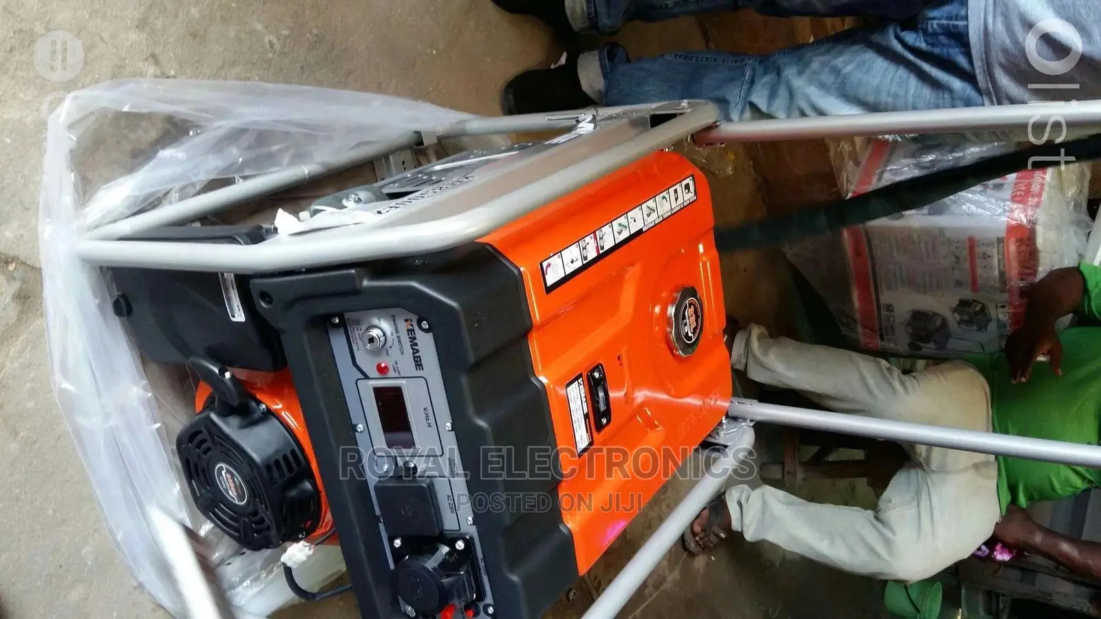 Brand New Kemage Generator 8500v With Remote and Tyre