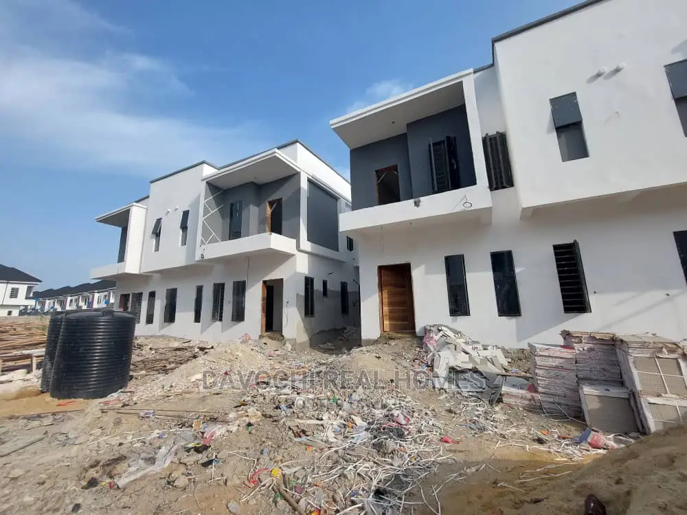 4bdrm Duplex in Lekki Toll Gate for Sale