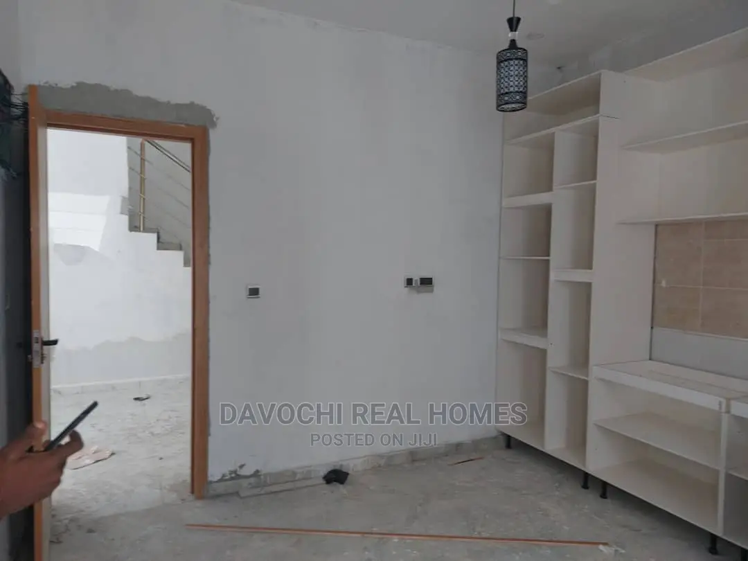 4bdrm Duplex in Lekki Toll Gate for Sale