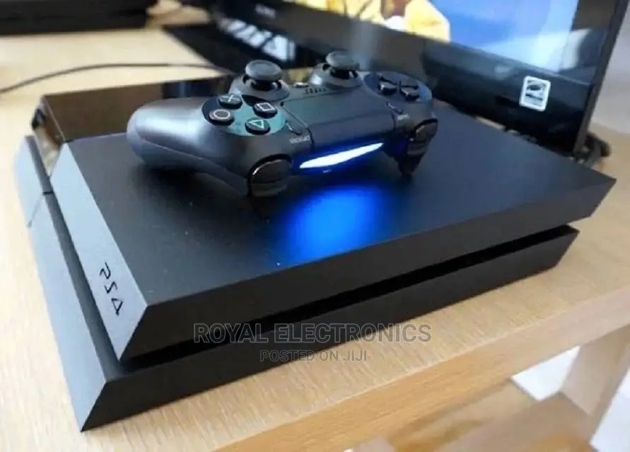 Hacked Sony Ps4 Big With Pad FIFA 23 and Pes 23 Downloaded