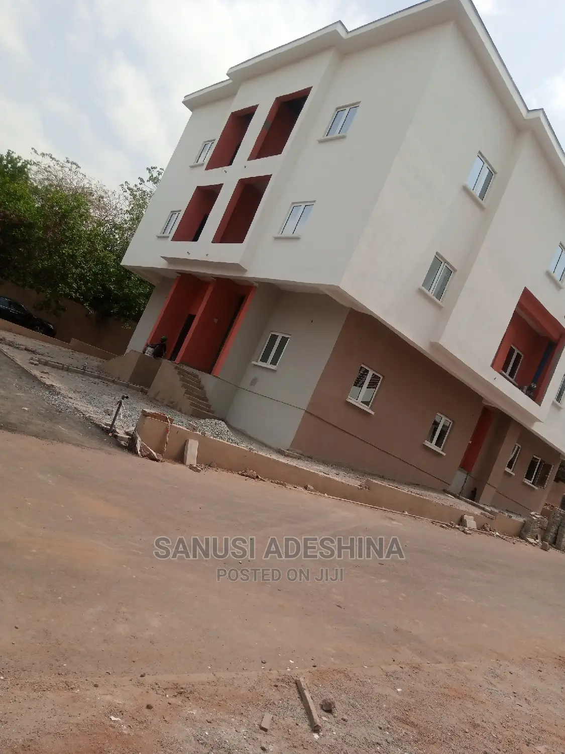 5bdrm Duplex in Katampe Maid for sale