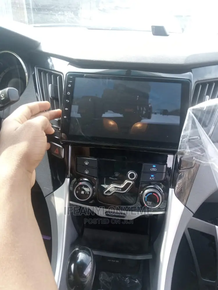 Hyundai Android