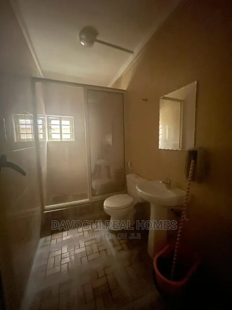 3bdrm Apartment in Agungi Lekki for rent
