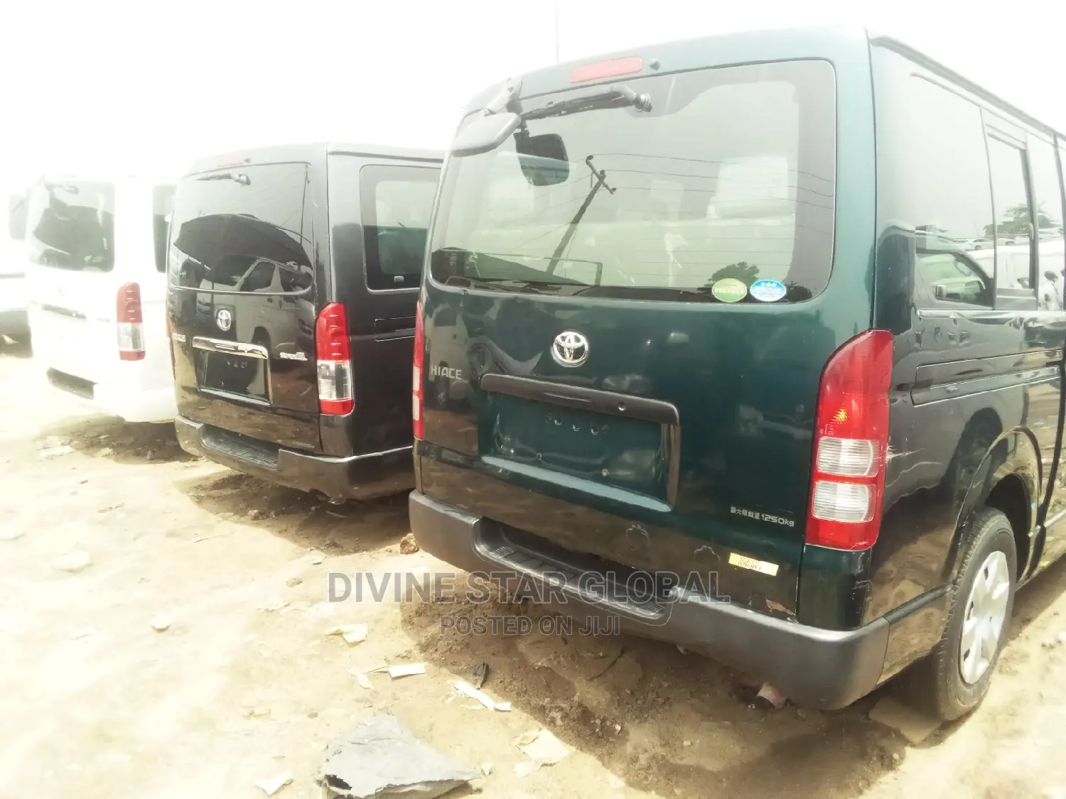 Toyota HiAce 2006 Green