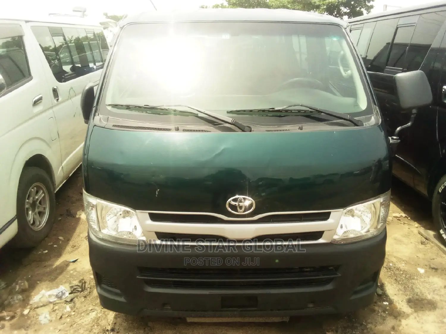 Toyota HiAce 2006 Green