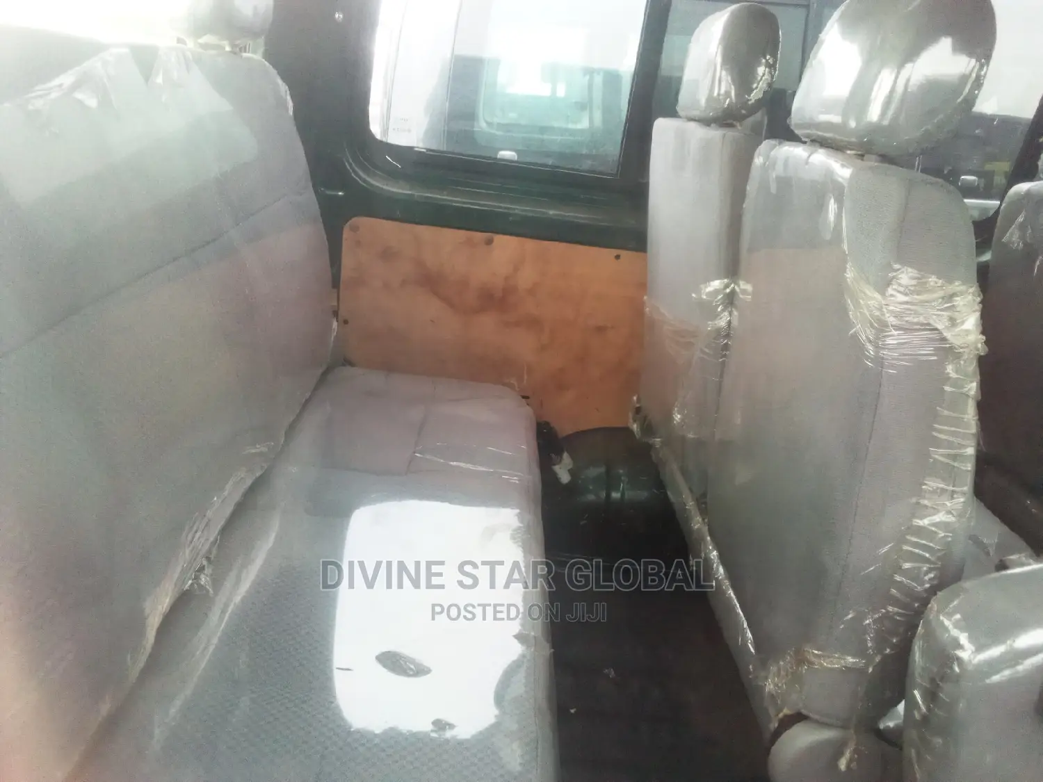 Toyota HiAce 2006 Green