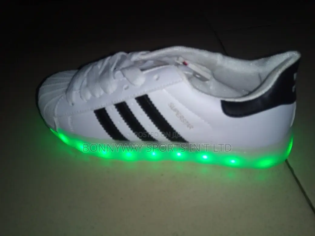 Juggling At Night Made Easy With Flat Adidas Jugging Sneakers