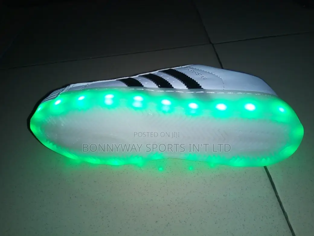 Juggling At Night Made Easy With Flat Adidas Jugging Sneakers