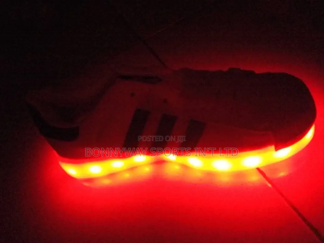 Juggling At Night Made Easy With Flat Adidas Jugging Sneakers