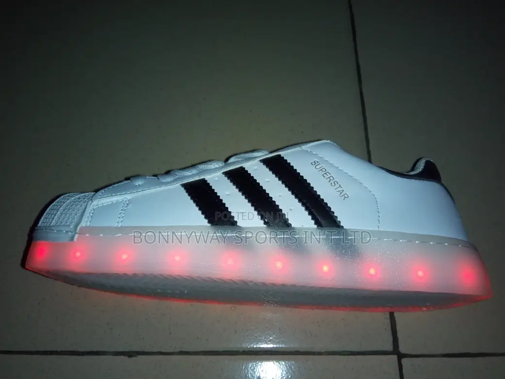 Juggling At Night Made Easy With Flat Adidas Jugging Sneakers