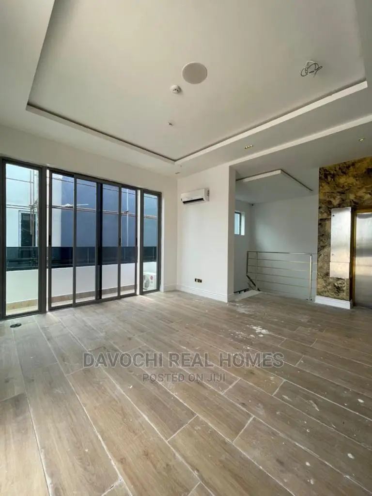 5bdrm Duplex in Ikoyi for Sale