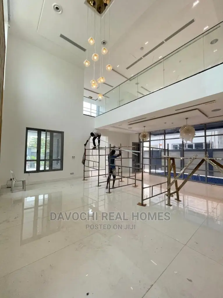 5bdrm Duplex in Ikoyi for Sale