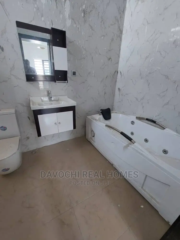 4bdrm Duplex in 2Nd Toll Gate, Lekki for Sale